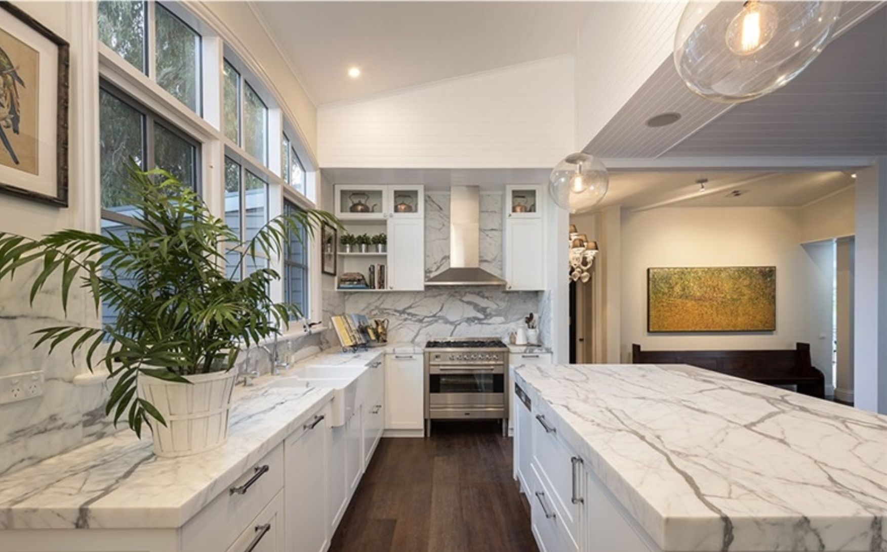 Best Marble Colors for a Modern Kitchen Countertop